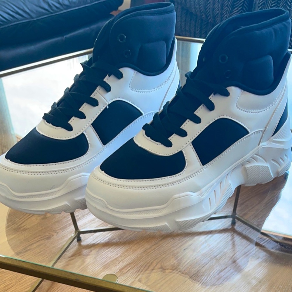 Black/ White Women's Thick Sole Hi-Top Sneakers Size 10